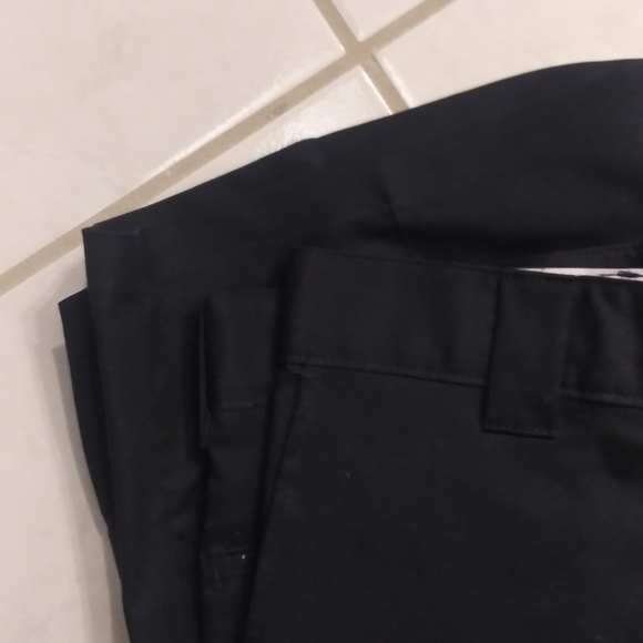 Men's shorts - Picture 2 of 8